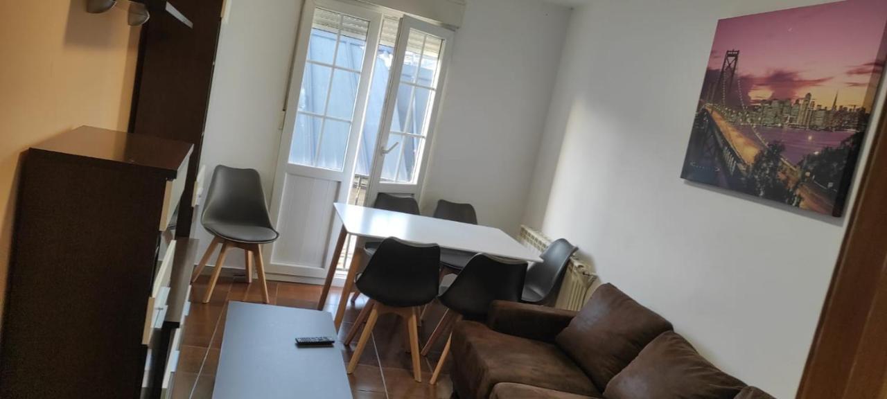 Tin Apt Lugo Exterior foto