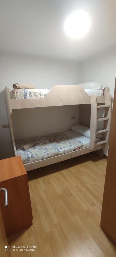 Tin Apt Lugo Quarto foto
